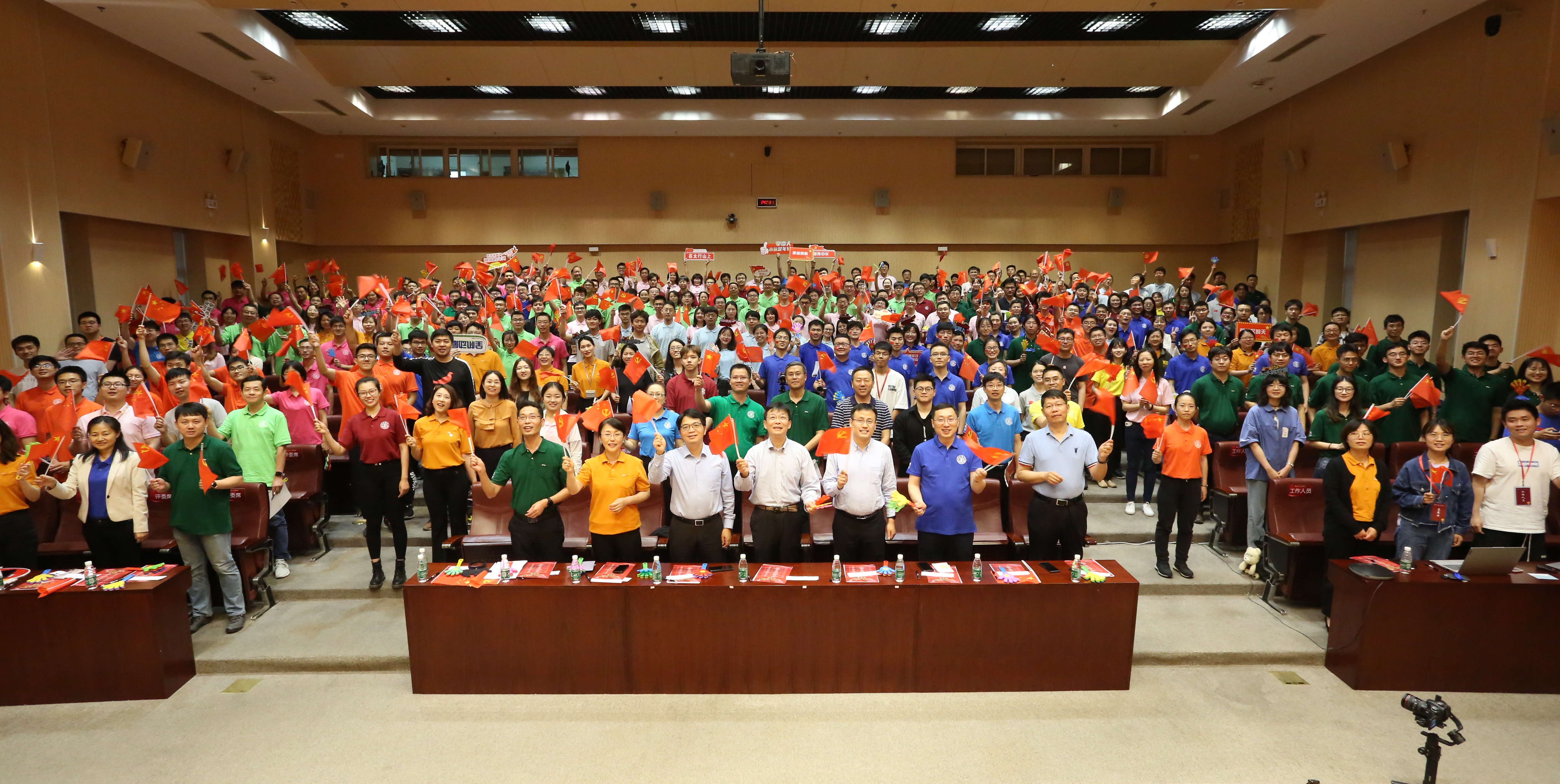 21. 唱响红色经典，颂扬百年辉煌——公司举办师生红歌会，共庆建党百年.jpg