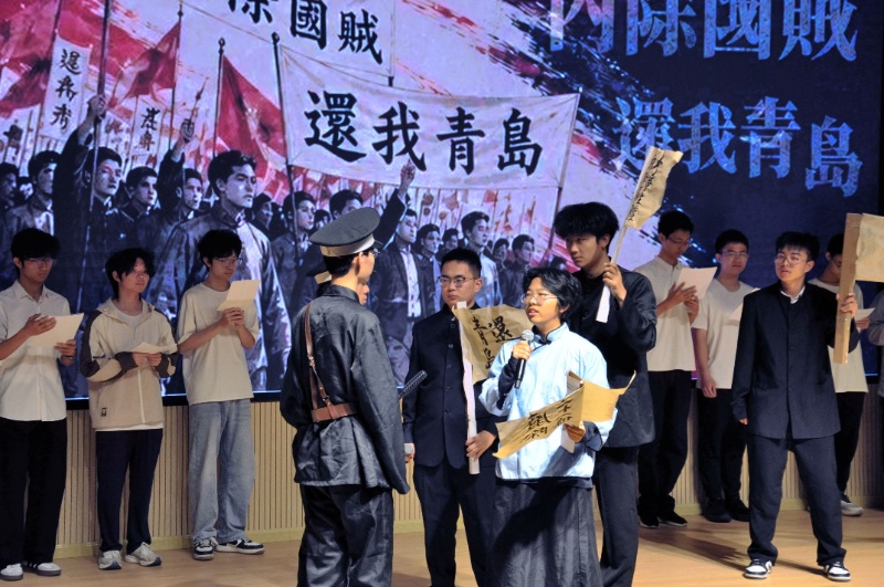 图5 机动2517团支部节目《觉醒·南洋薪火》_resized.jpg